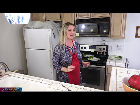❤️ Stepmom milking him in the kitchen before his date. Fucking video at en-gb.pornado-co.ru